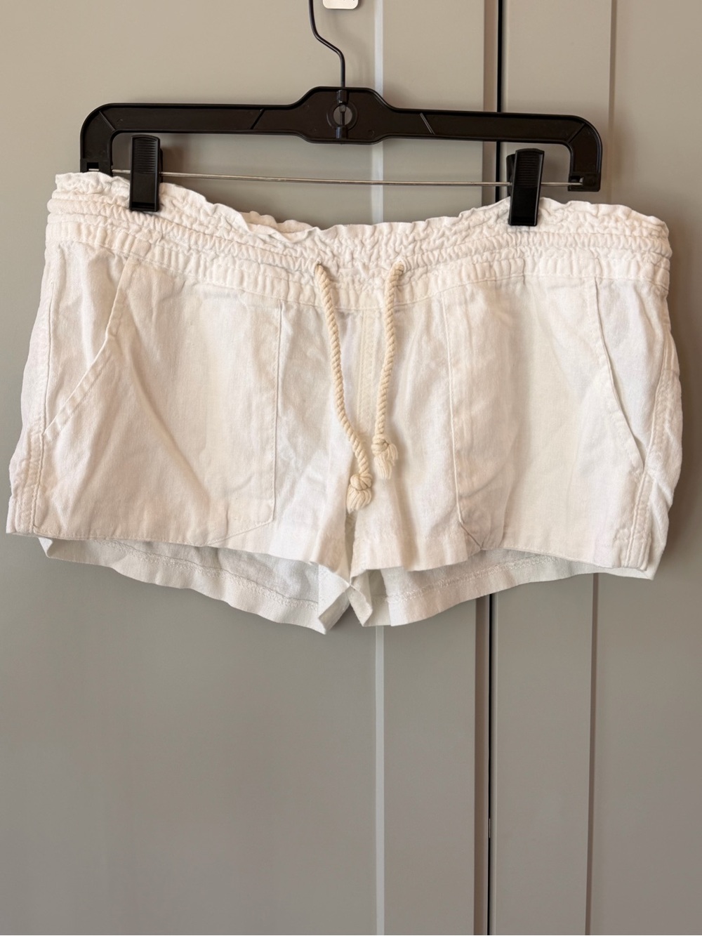 Roxy White Linen Blend Drawstring Beach Shorts Size L